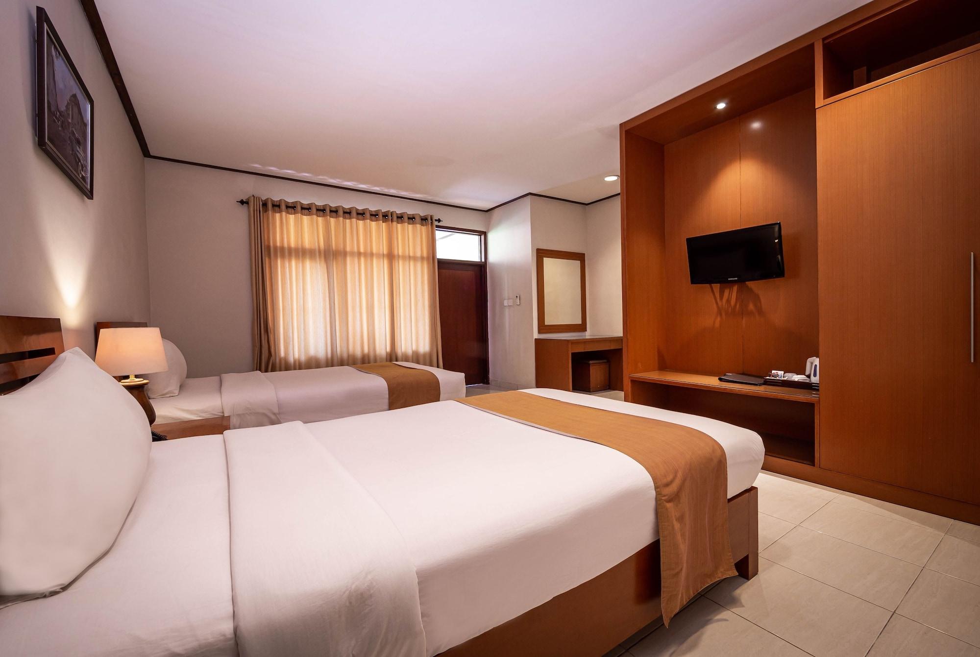 Yulia Beach Inn Kuta Kuta Lombok Dış mekan fotoğraf