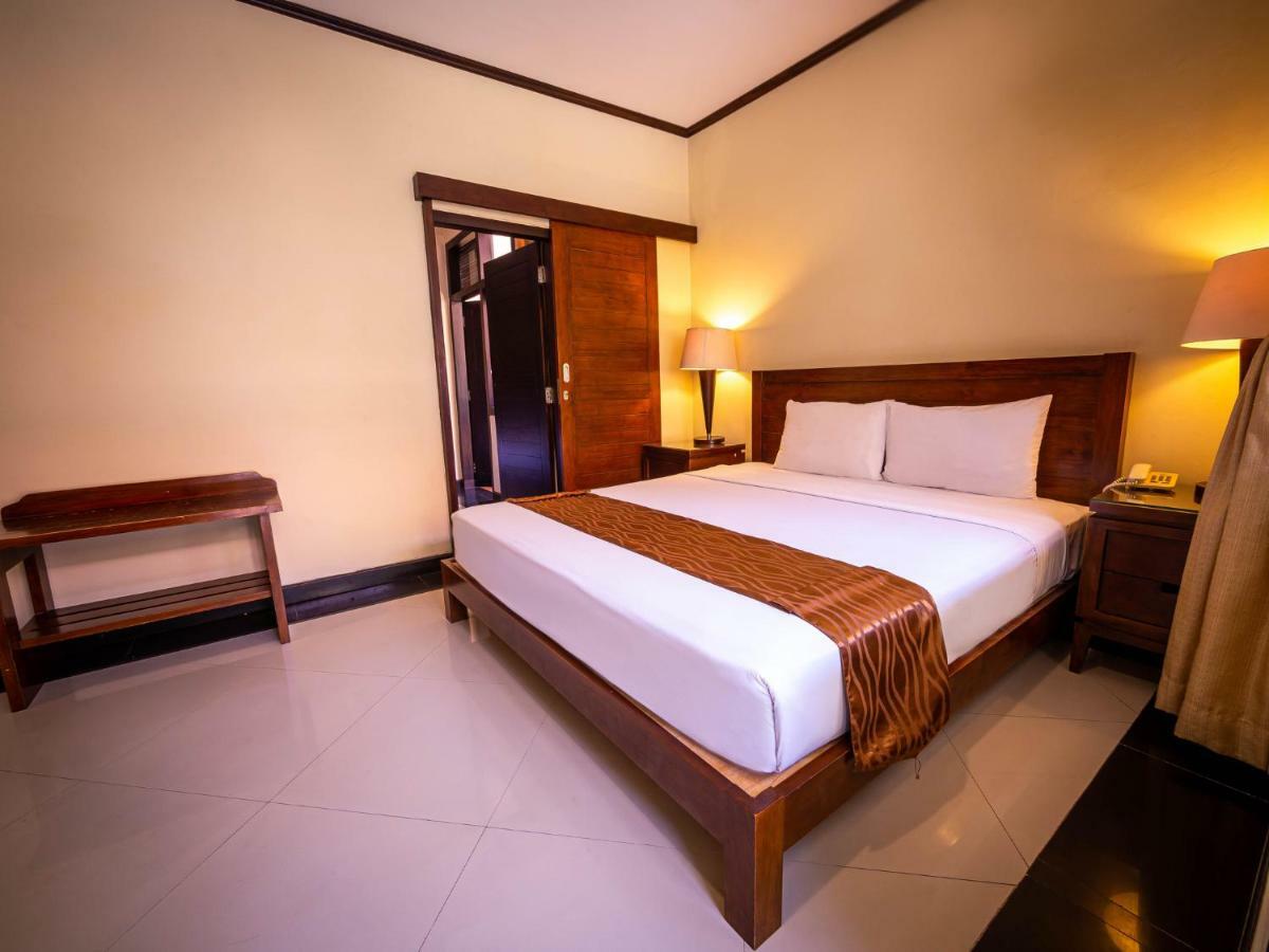 Yulia Beach Inn Kuta Kuta Lombok Dış mekan fotoğraf